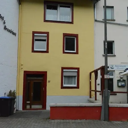 Nikolaus Apartment *