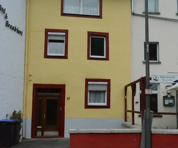 Nikolaus Apartamento *